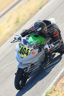 media/Oct-15-2023-TrackXperience (Sun) [[85198ff50b]]/Group 3/session 4 turn 3/